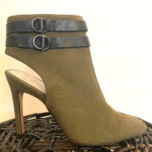 Jessica Simpson Shoes - Women’s Jessica Simpson dark green heels Jessica Simpson Shoes - Women’s Jessica Simpson dark green heels